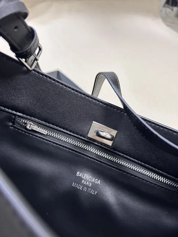 Balenciaga Bag 